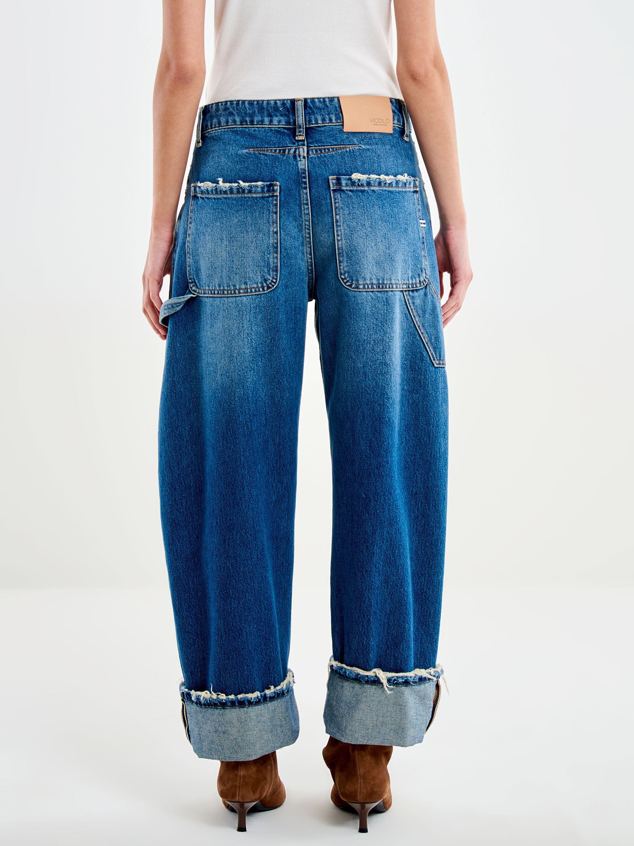 Jeans Kuma Barrel con Fondo Risvoltato