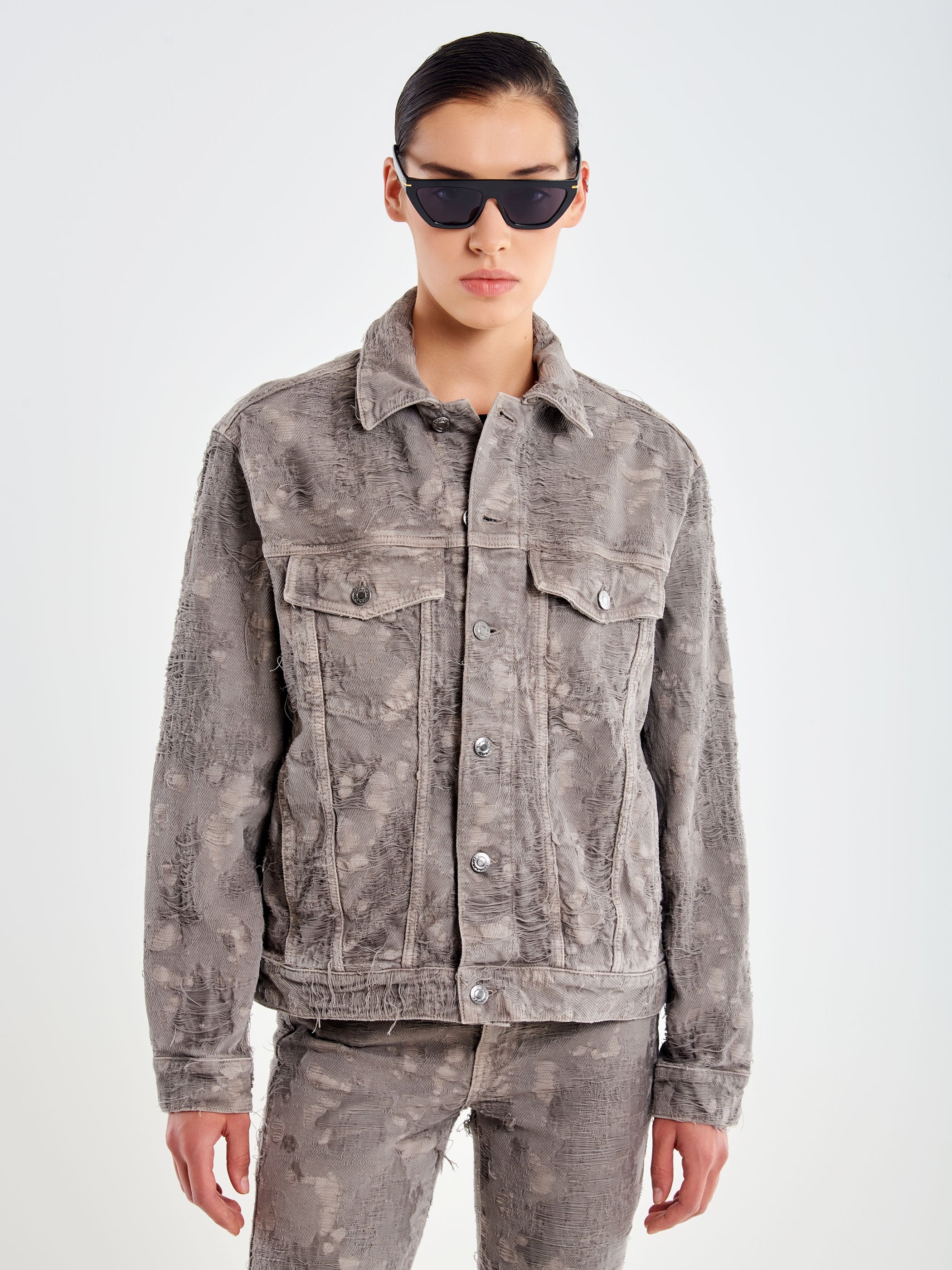 Giacca in Denim Effetto Sfilacciato